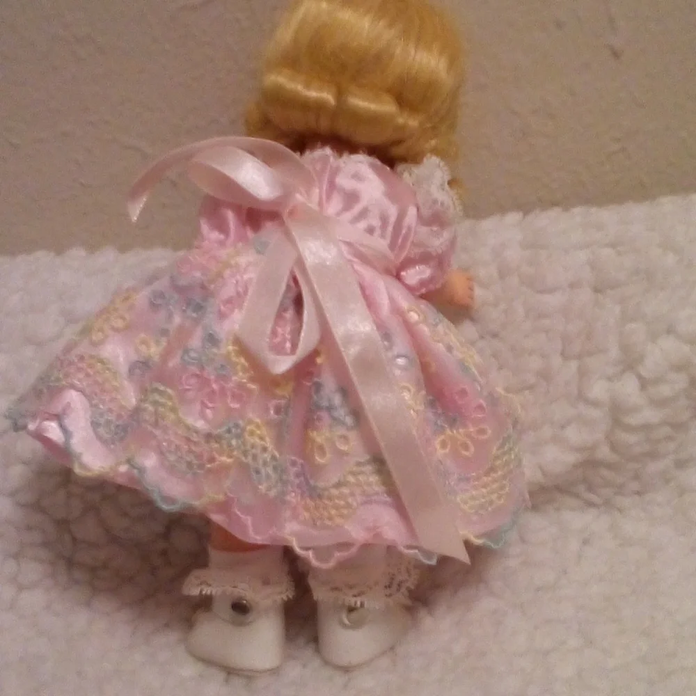 Madame Alexander Party Dress Wendy Doll